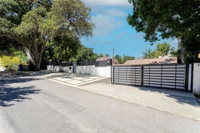 7284 Saint Estaban Street, Tujunga, CA 91042