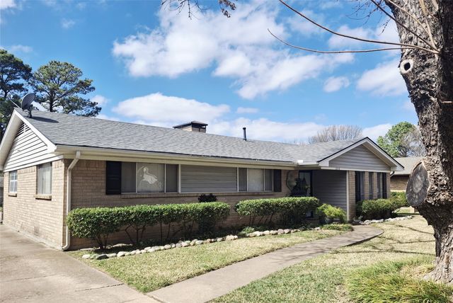 2316 Diana Street, Sherman, TX 75092