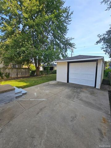 12760 Sarsfield Avenue, Warren, MI 48089