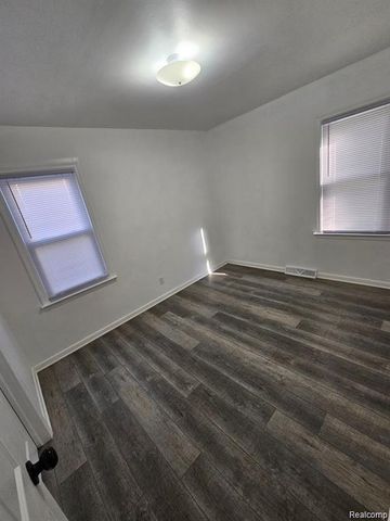 12760 Sarsfield Avenue, Warren, MI 48089