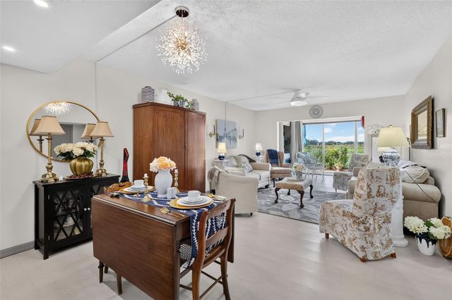 4300 BAYWOOD BOULEVARD A103, Mount Dora, FL 32757