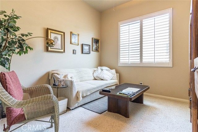 19442 Royal Oaks Road, Apple Valley, CA 92308