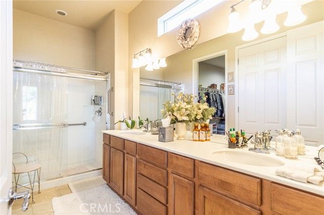 19442 Royal Oaks Road, Apple Valley, CA 92308