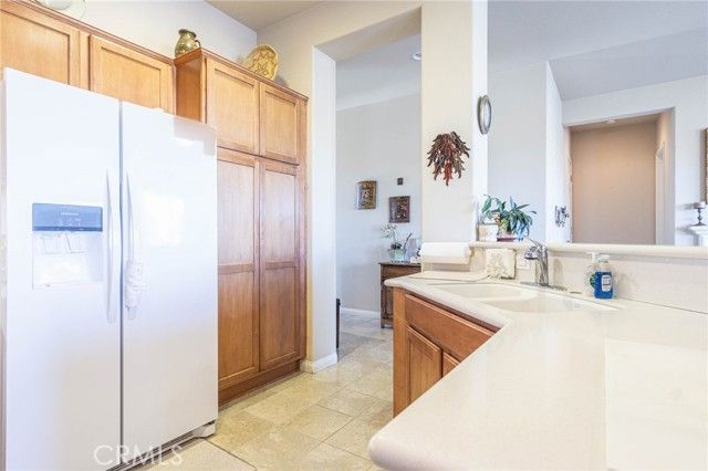 19442 Royal Oaks Road, Apple Valley, CA 92308