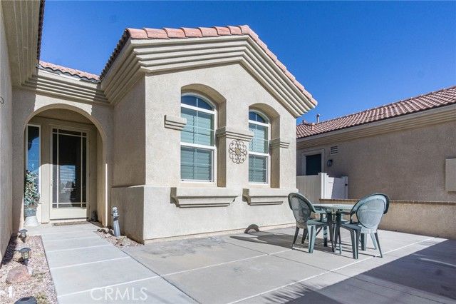 19442 Royal Oaks Road, Apple Valley, CA 92308