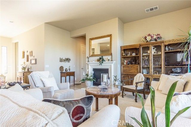 19442 Royal Oaks Road, Apple Valley, CA 92308