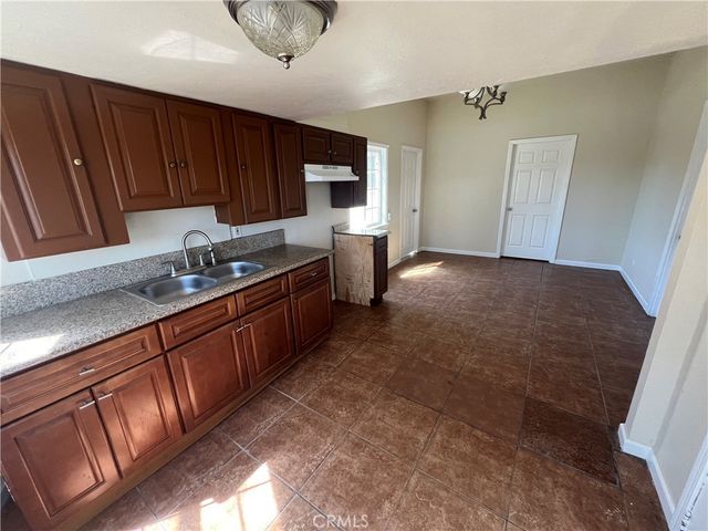 279 E G Street, Colton, CA 92324