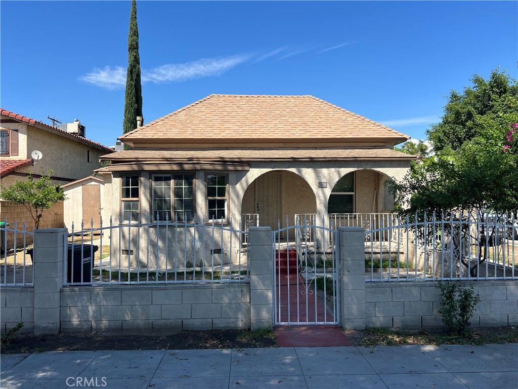 279 E G Street, Colton, CA 92324
