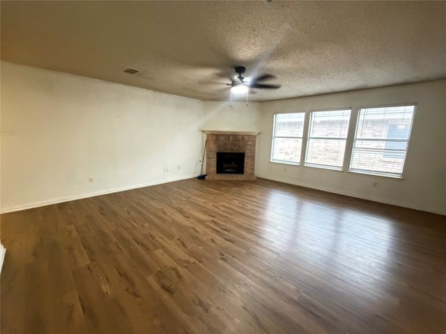1131 Singletree Drive, Forney, TX 75126