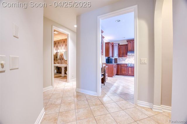 6608 Enclave Drive, Clarkston, MI 48348
