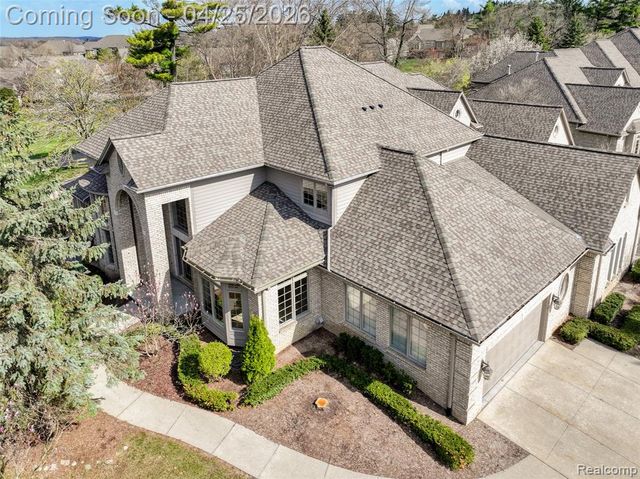 6608 Enclave Drive, Clarkston, MI 48348