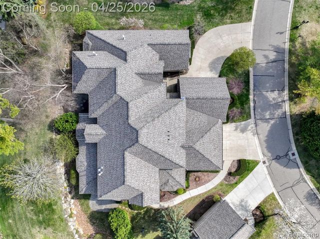 6608 Enclave Drive, Clarkston, MI 48348