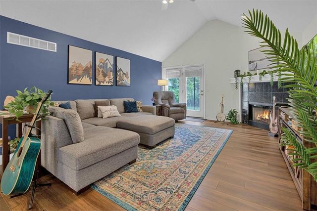 11835 Virginia Street, Kansas City, MO 64131