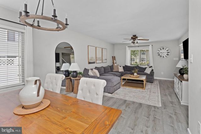 189 CYPRESS CT, Marlton, NJ 08053