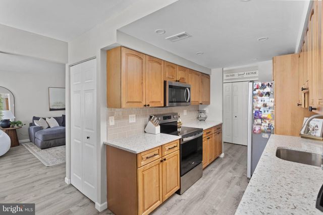 189 CYPRESS CT, Marlton, NJ 08053