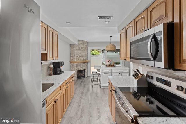 189 CYPRESS CT, Marlton, NJ 08053