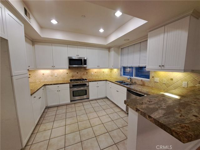 6300 Honolulu Avenue 101, La Crescenta, CA 91214