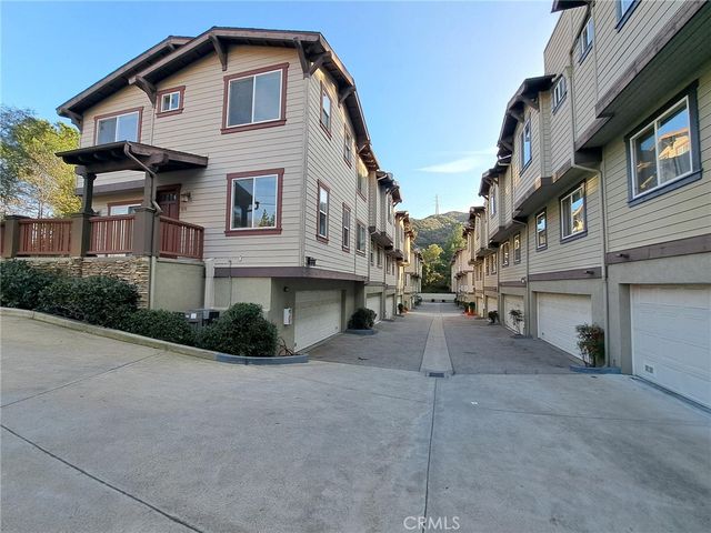 6300 Honolulu Avenue 101, La Crescenta, CA 91214
