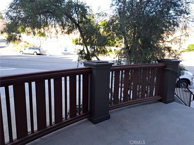 6300 Honolulu Avenue 101, La Crescenta, CA 91214