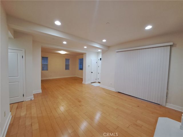 6300 Honolulu Avenue 101, La Crescenta, CA 91214