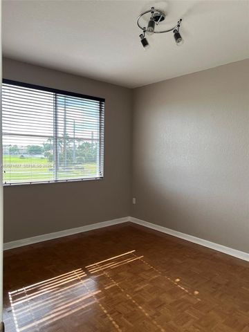 17630 NW 73rd Avenue 203-4, Hialeah, FL 33015