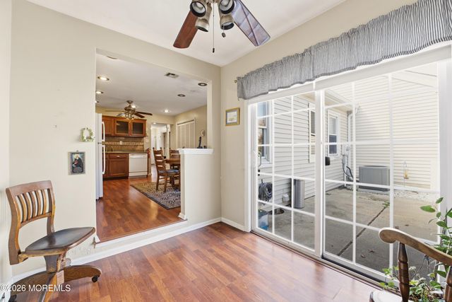 110 Henley Court C, Freehold, NJ 07728