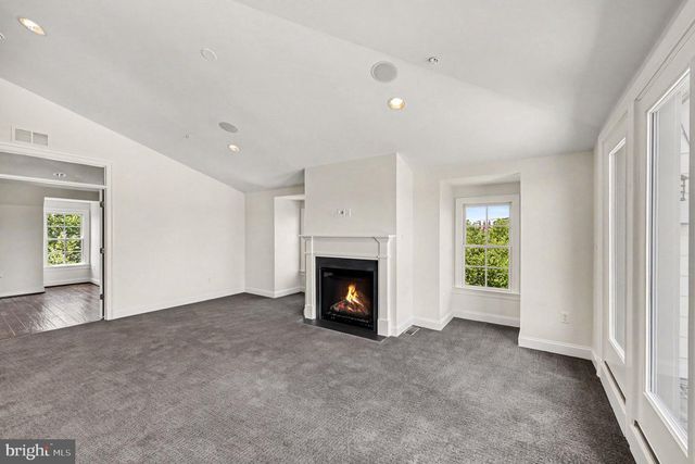 10879 SYMPHONY PARK DR, North Bethesda, MD 20852