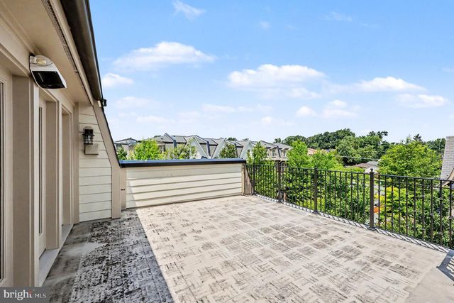 10879 SYMPHONY PARK DR, North Bethesda, MD 20852