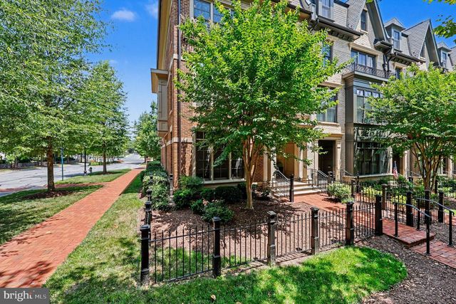 10879 SYMPHONY PARK DR, North Bethesda, MD 20852