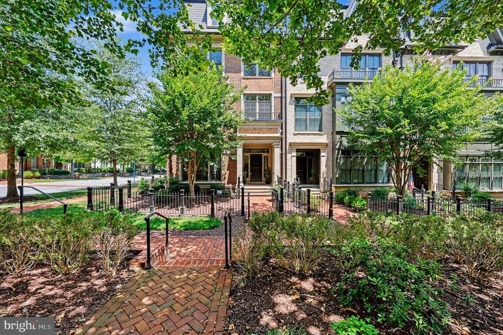 10879 SYMPHONY PARK DR, North Bethesda, MD 20852