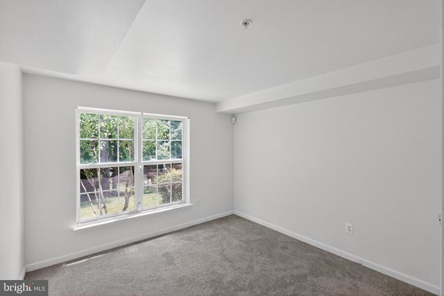 9200 FOX PARK RD, Clinton, MD 20735