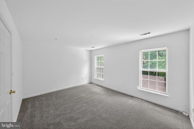 9200 FOX PARK RD, Clinton, MD 20735
