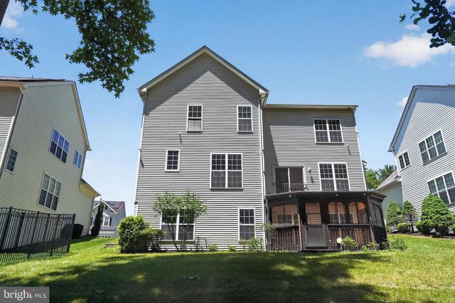 9200 FOX PARK RD, Clinton, MD 20735