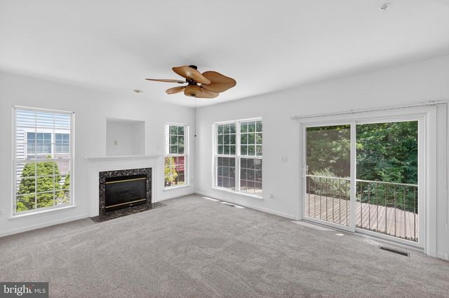 9200 FOX PARK RD, Clinton, MD 20735
