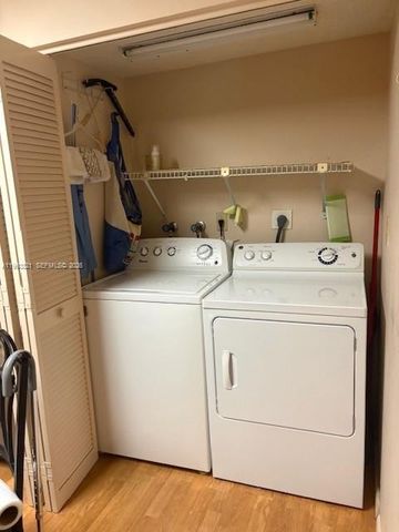 2812 N 46th Ave G370, Hollywood, FL 33021