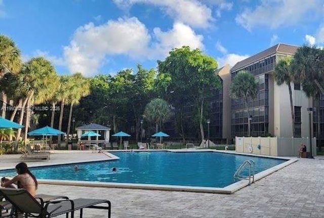 2812 N 46th Ave G370, Hollywood, FL 33021