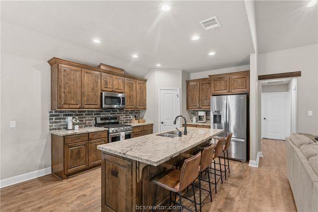 3070 West Embers Court, Bryan, TX 77808
