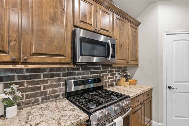 3070 West Embers Court, Bryan, TX 77808