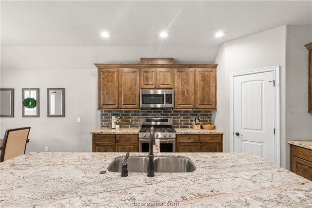 3070 West Embers Court, Bryan, TX 77808