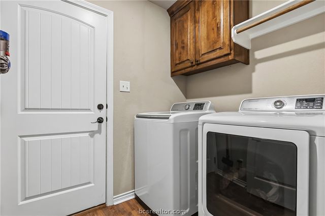 3070 West Embers Court, Bryan, TX 77808