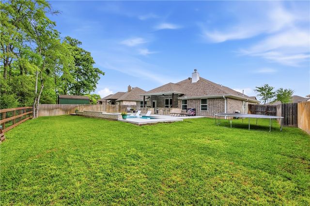 3070 West Embers Court, Bryan, TX 77808