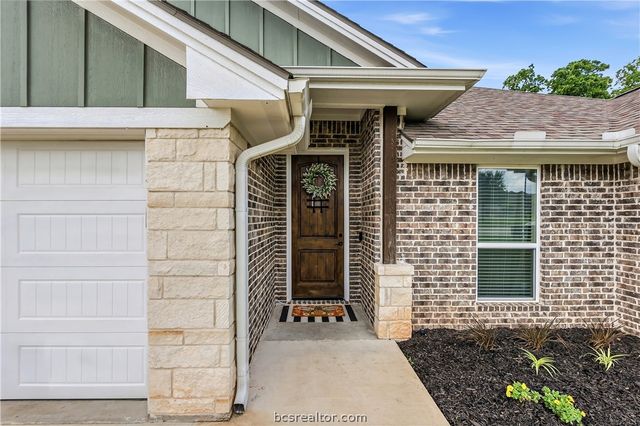 3070 West Embers Court, Bryan, TX 77808
