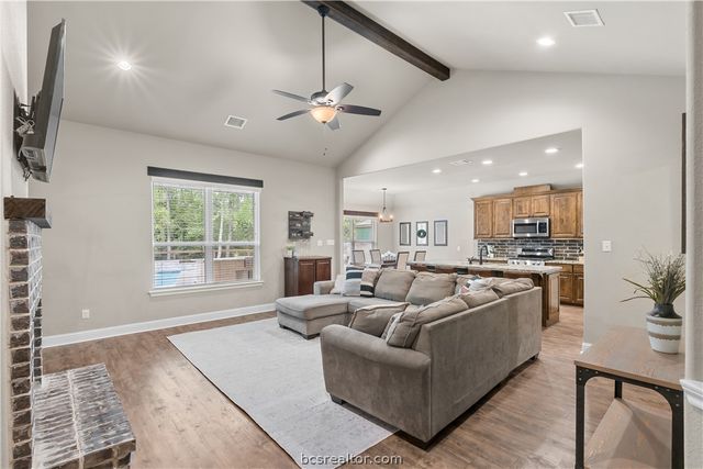 3070 West Embers Court, Bryan, TX 77808