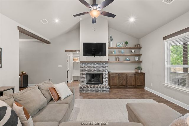 3070 West Embers Court, Bryan, TX 77808