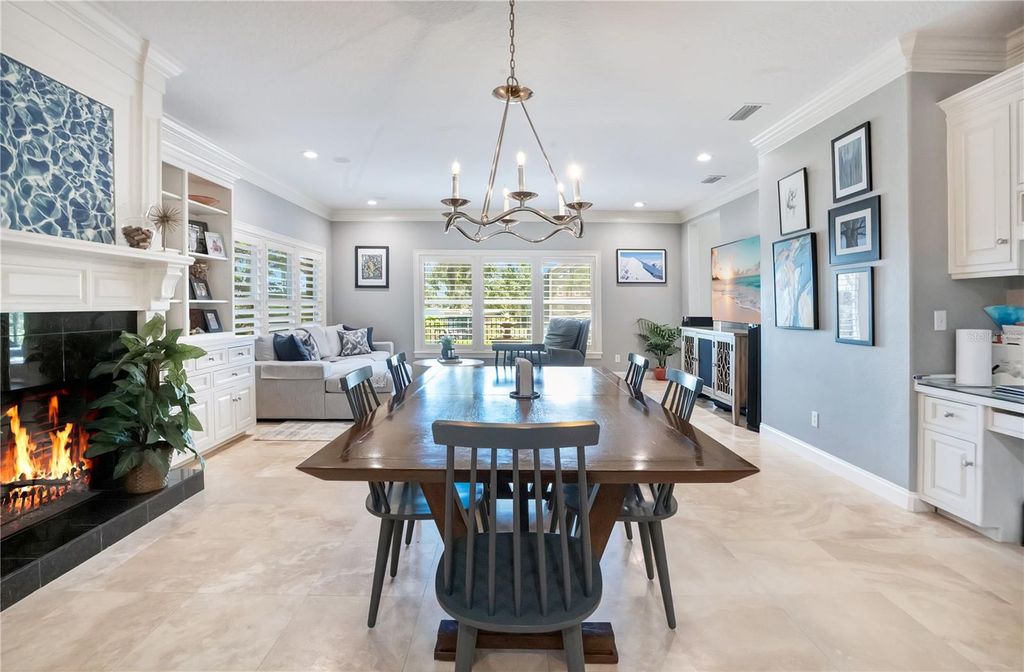 Image 15 of property listing at 515 W 2ND AVENUE, Windermere, FL 34786