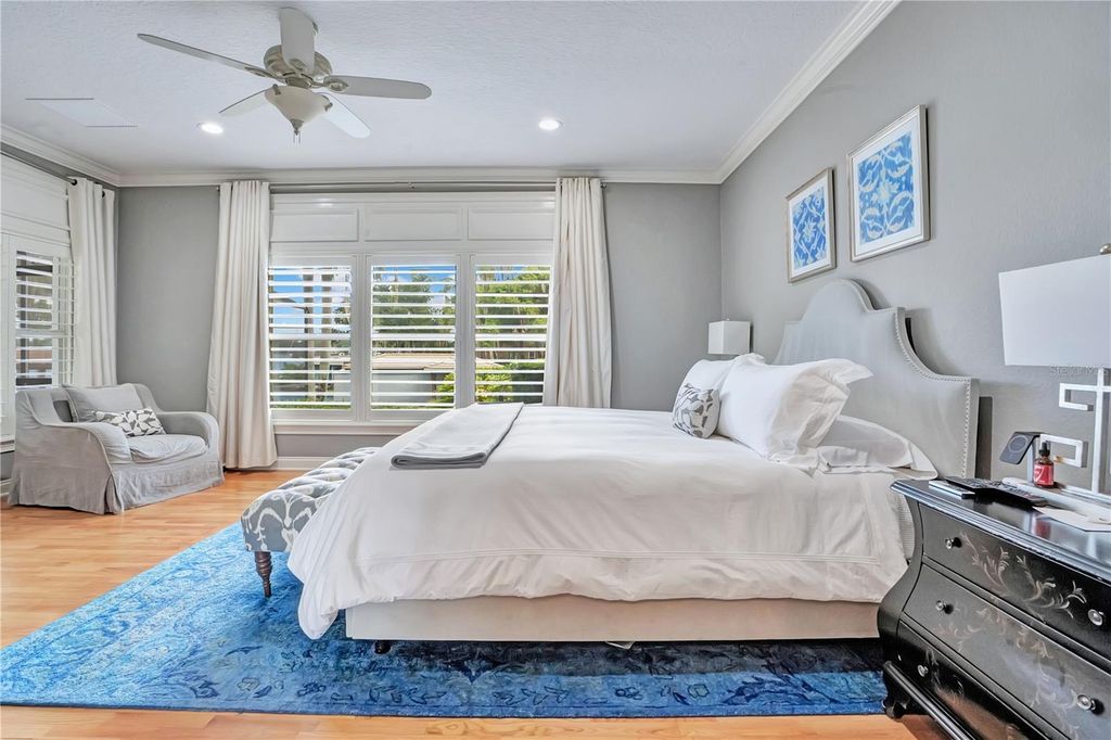 Image 29 of property listing at 515 W 2ND AVENUE, Windermere, FL 34786