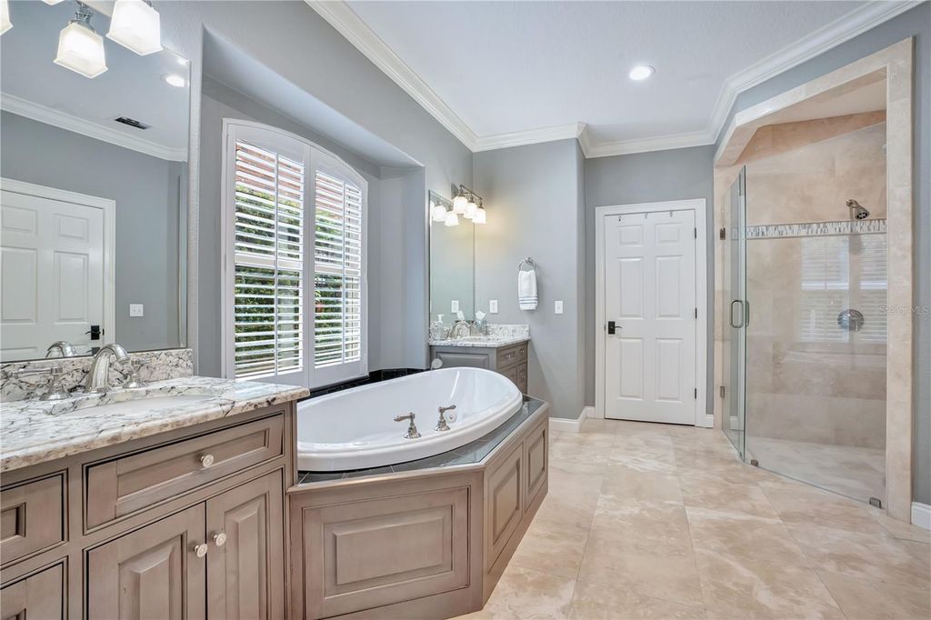Image 31 of property listing at 515 W 2ND AVENUE, Windermere, FL 34786