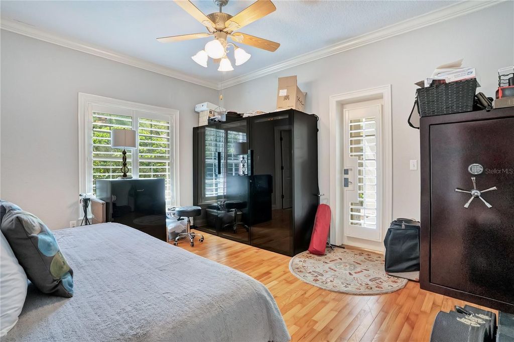 Image 34 of property listing at 515 W 2ND AVENUE, Windermere, FL 34786