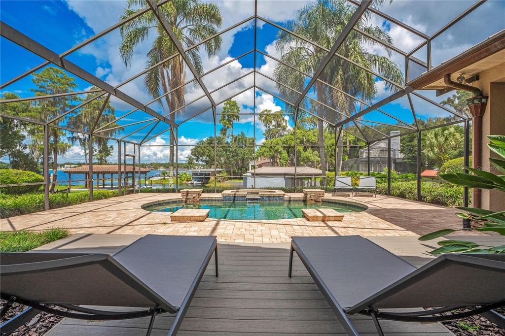 Image 38 of property listing at 515 W 2ND AVENUE, Windermere, FL 34786