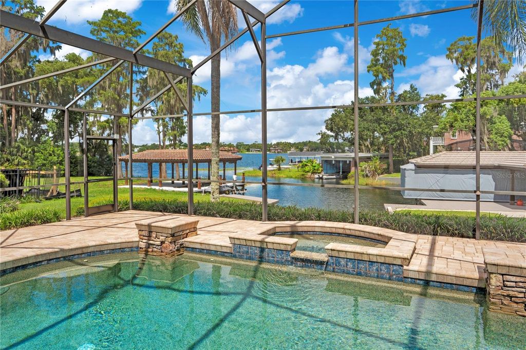 Image 42 of property listing at 515 W 2ND AVENUE, Windermere, FL 34786
